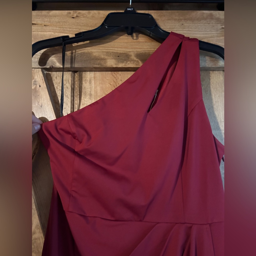 Awesome Ruby Colored With A Cross Fabric In The F… - image 2